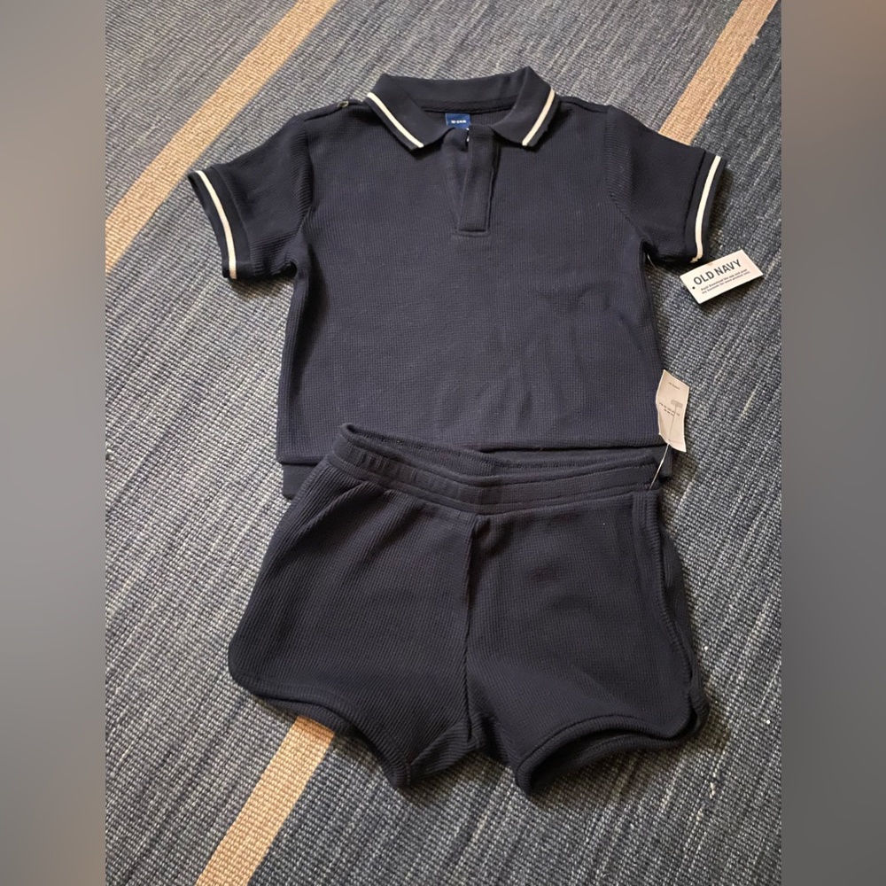 NWT Old Navy Rib Knit Short Sleeve Polo and Shorts Set - Size 18-24 months